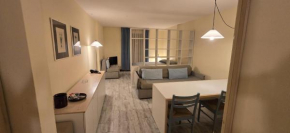 Universo room 303